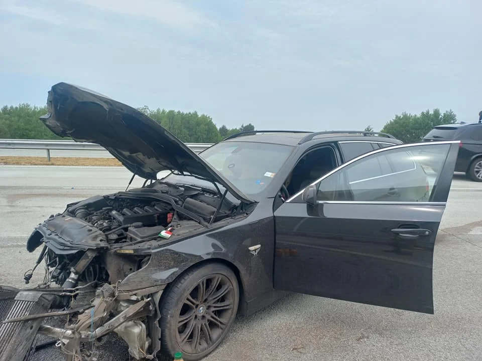 Kolizja trzech pojazdów na autostradzie A1. Są utrudnienia w ruchu! - Zdjęcie główne