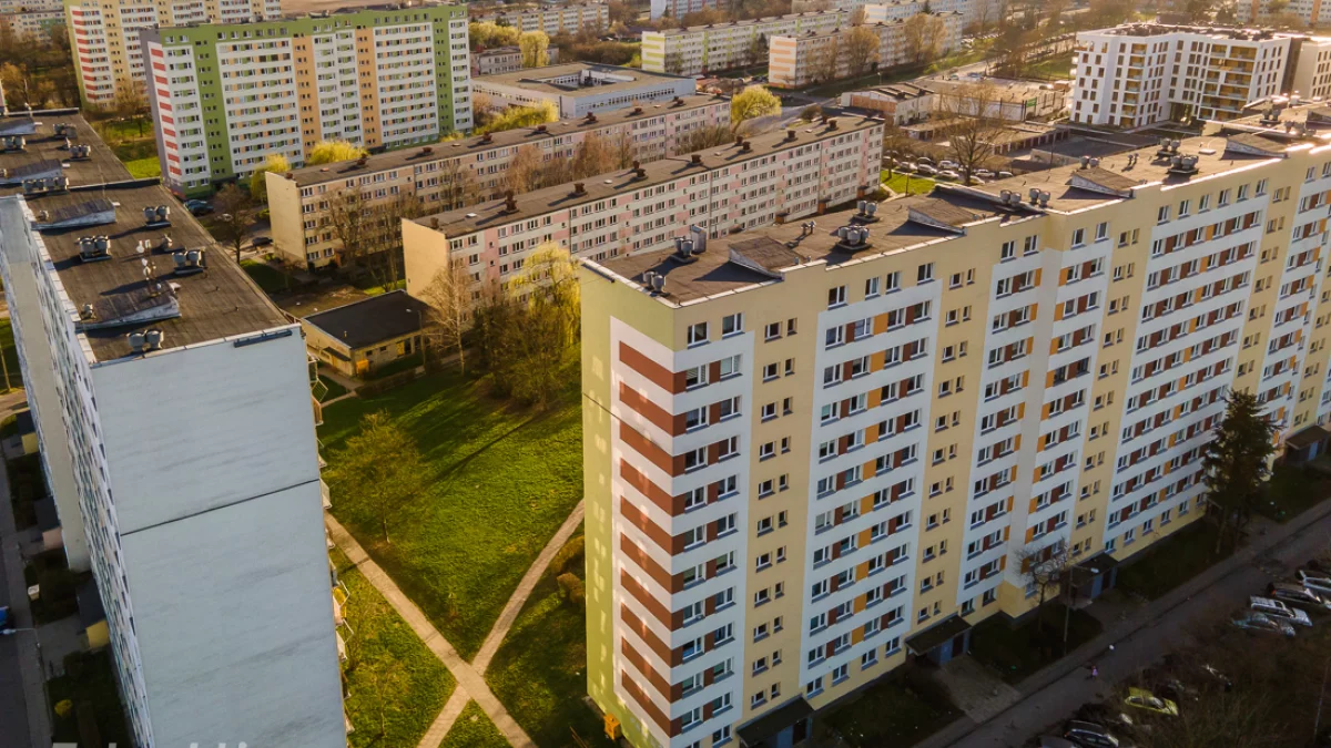 Masowe awarie w blokach z wielkiej płyty. Eksperci alarmują - najgorsze zacznie się za kilka lat