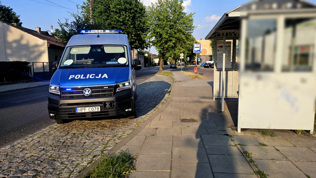 3-latek mdlał na rękach ojca i wymiotował. Wszystko widzieli piotrkowscy policjanci