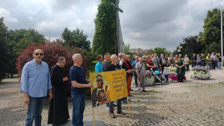 Męski Różaniec w Piotrkowie. Po raz 53. przejdą ulicami miasta - Zdjęcie główne