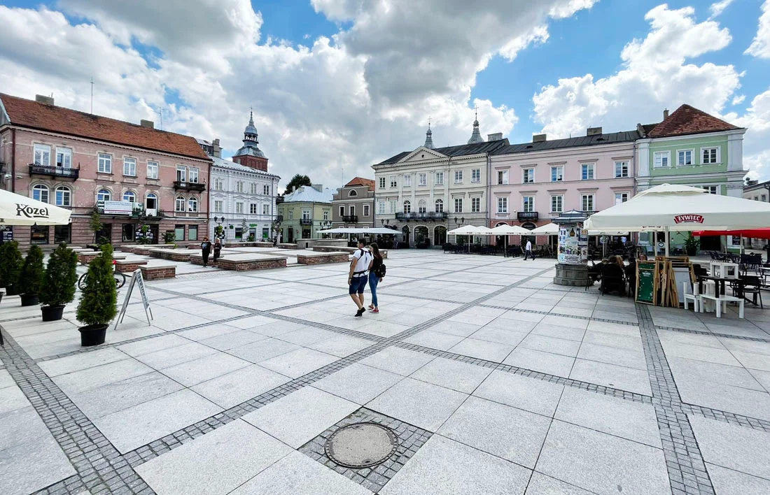 Policzyli kto jest najbogatszy w regionie. Piotrków wysoko w swojej kategorii - Zdjęcie główne