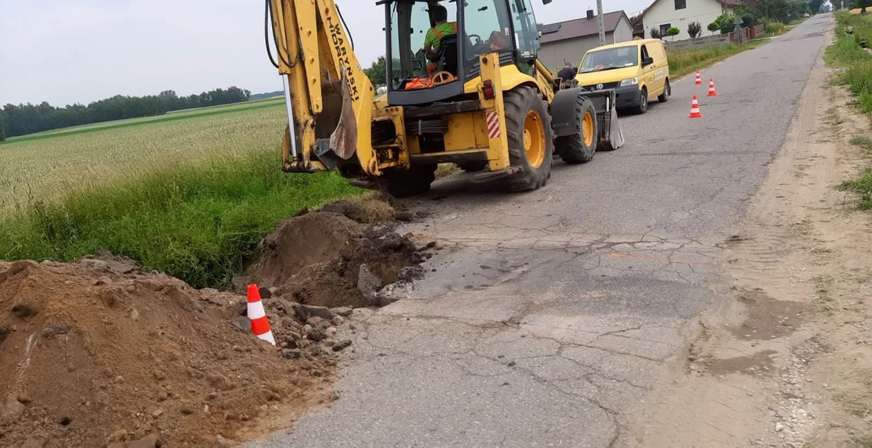 Prace remontowe w powiecie. Gdzie  natrafimy na roboty drogowe? - Zdjęcie główne