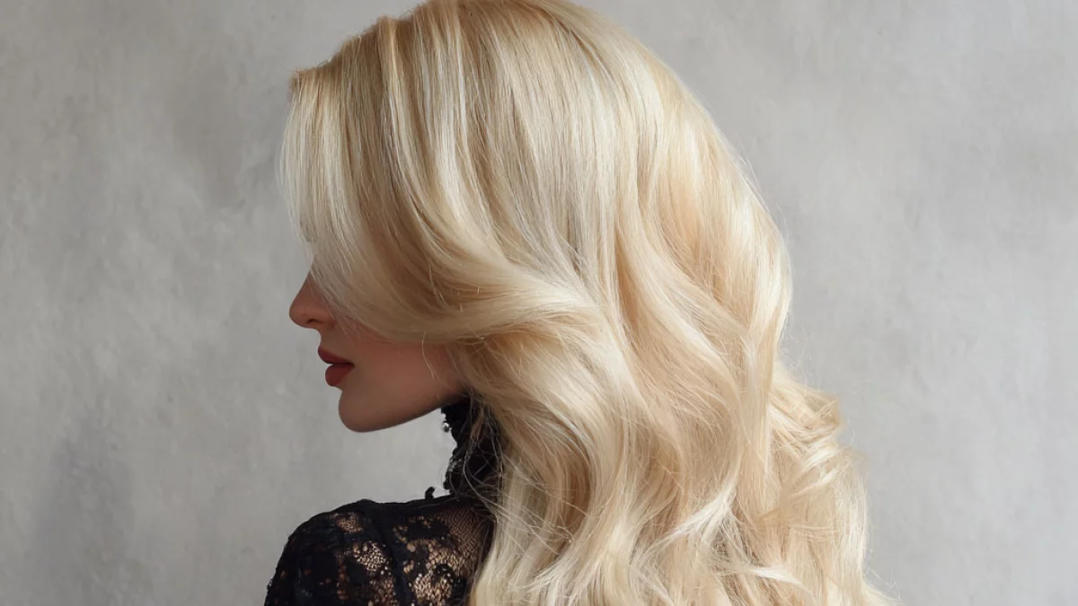 Przedłużanie włosów metodą kanapkową – poznaj 5 powodów, dla których warto ją wybrać!