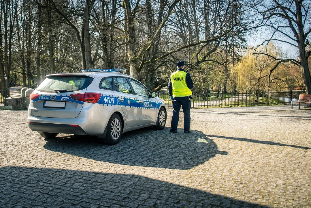 Chciała przepuścić mężczyznę na pasach. Ukrainiec wtargnął do samochodu i odgryzł jej kawałek ucha! - Zdjęcie główne