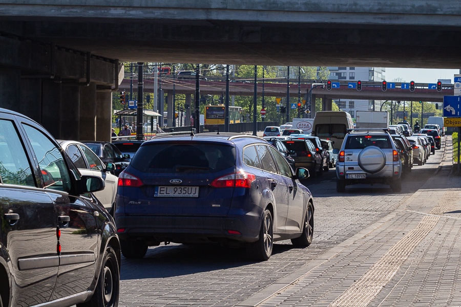 Korki Łódź. Sprawdź, co dzieje się na łódzkich drogach [02.06.2021] - Zdjęcie główne