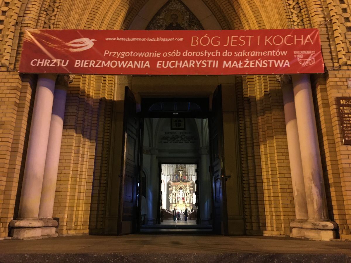 Piotrkowską w Łodzi przeszła procesja ku czci św. Faustyny