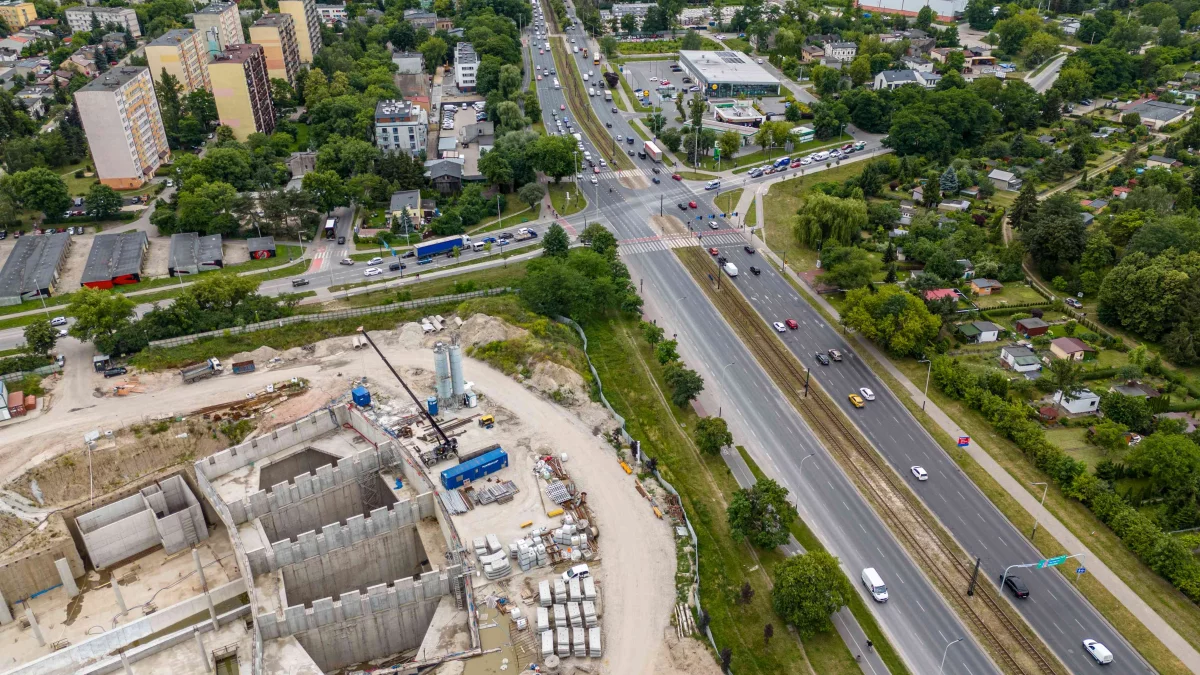 Awaryjne zamknięcie ważnej ulicy przy trasie tunelu kolejowego. Przez dwa tygodnie Łódź stanie w jeszcze większych korkach - Zdjęcie główne