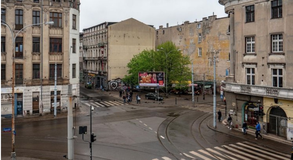 Skrzyżowanie Gdańska/Legionów będzie zamknięte przez remont torowiska. Zmiany w komunikacji miejskiej - Zdjęcie główne