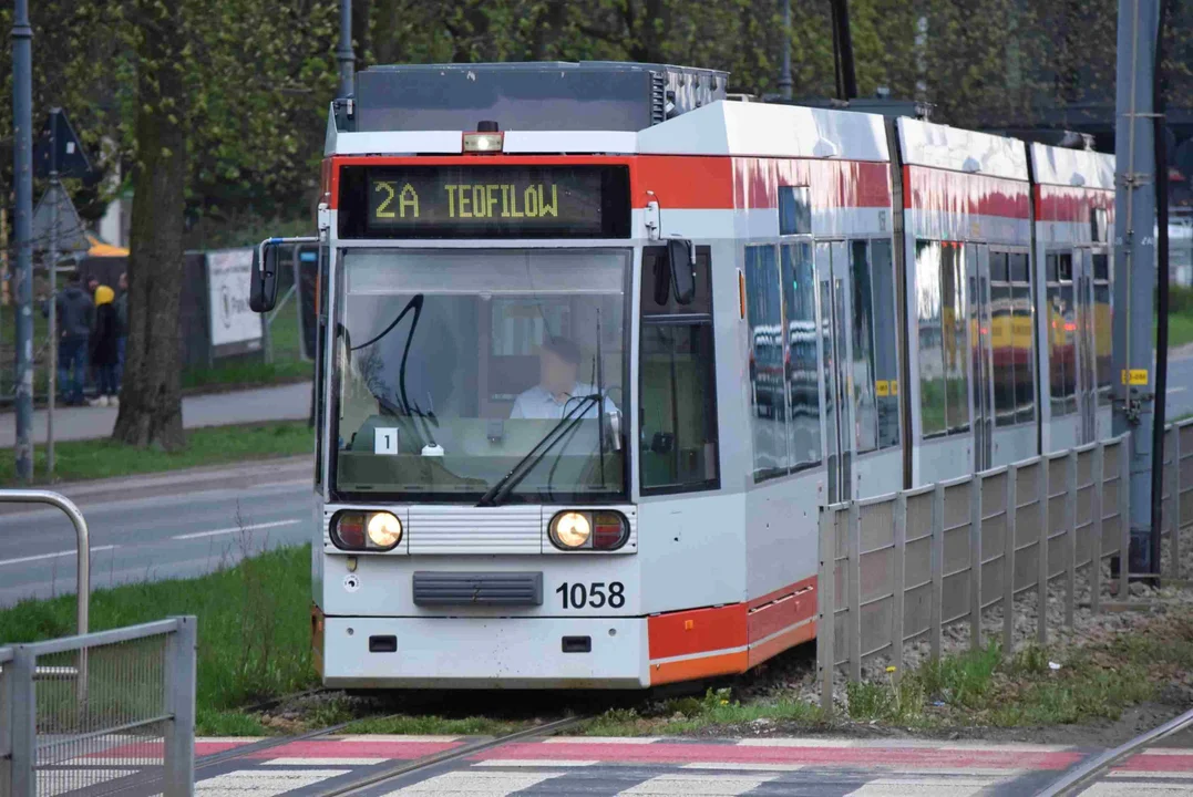 Tramwaje i autobusy MPK Łódź pojadą inaczej. Ogłoszono zmiany w kursowaniu podczas okresu świątecznego - Zdjęcie główne