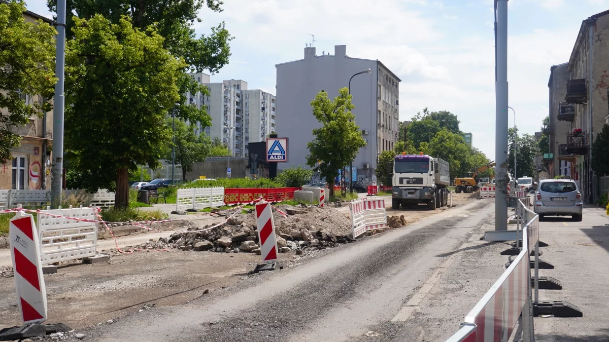 Ponad miesiąc prac remontowych na Górnej. Co udało się zrobić? [FOTO]