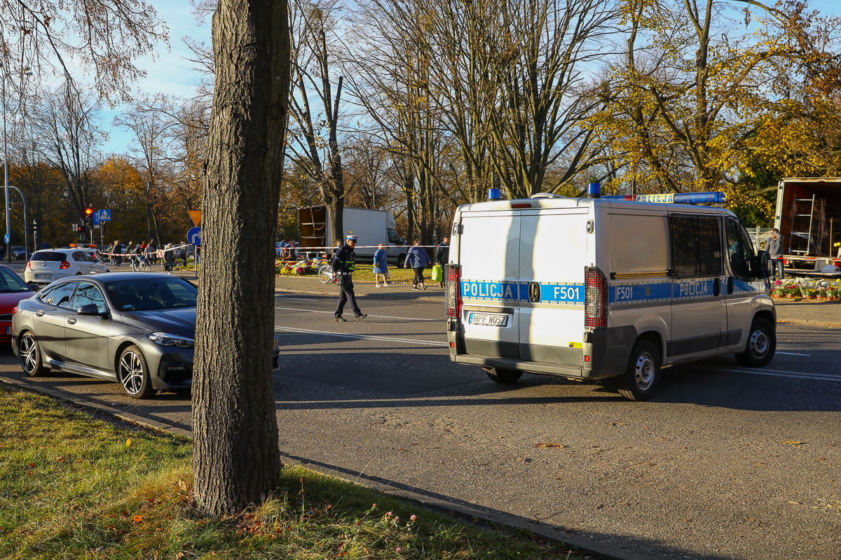 Funkcjonariusze drogówki prowadzą akcję "Znicz"