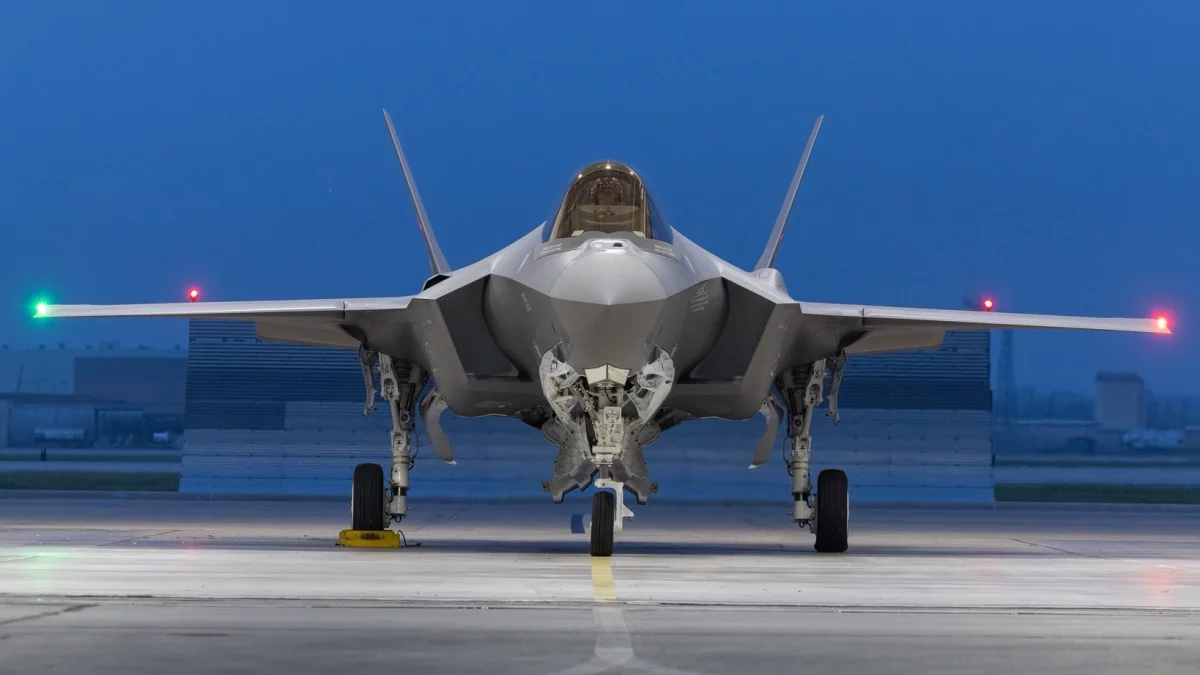 Może być głośno! Patrzcie w górę. Myśliwce F-35 nadlatują do woj. łódzkiego