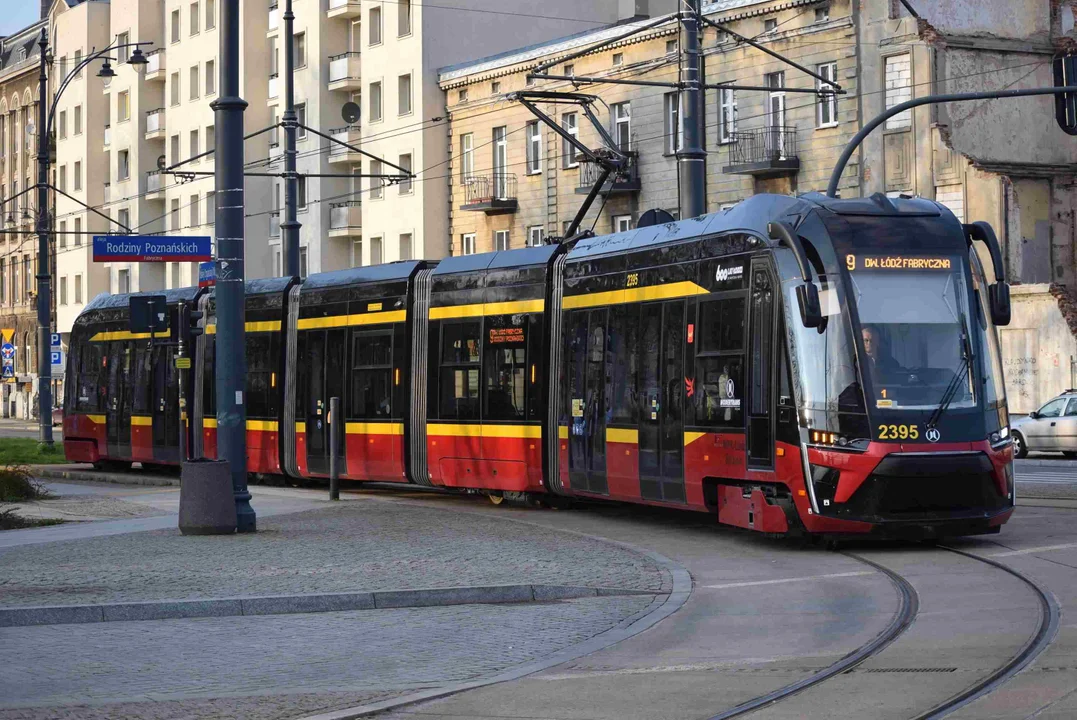 Spytaliśmy łodzian, jak oceniają najnowsze tramwaje MPK Łódź? W komentarzach padły również pytania [ZDJĘCIA] - Zdjęcie główne