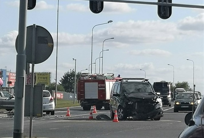 Wypadek z udziałem Służby Ochrony Państwa pod Łodzią - Zdjęcie główne