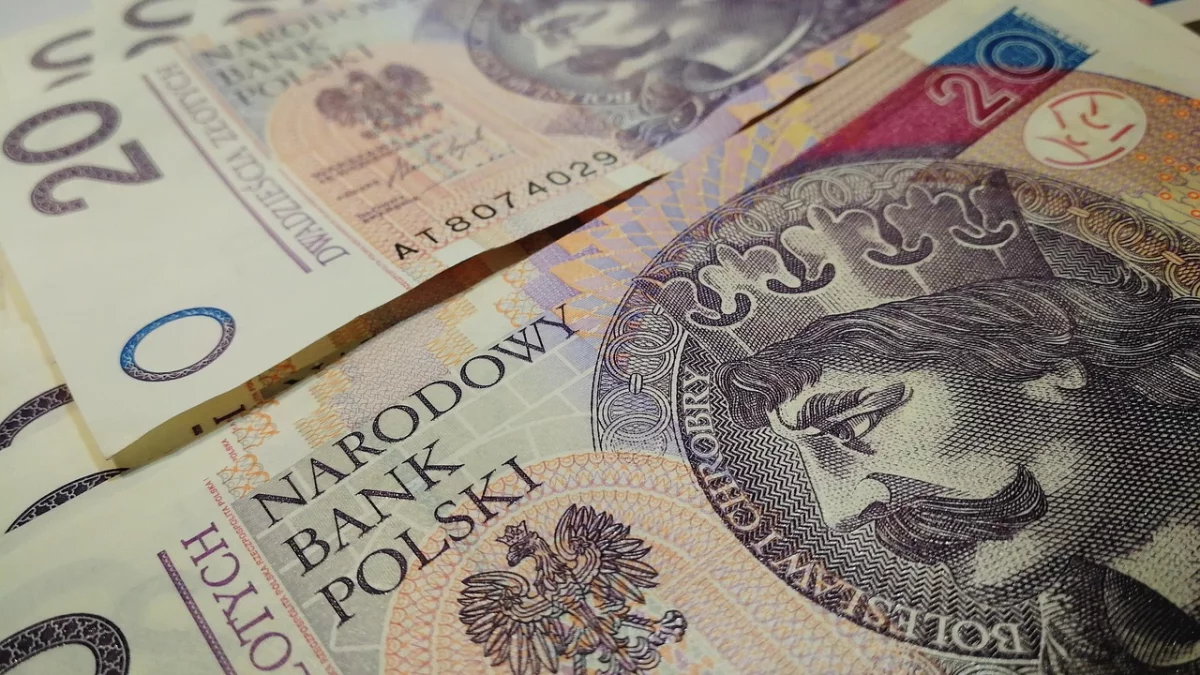 Koniec 800 plus i dodatkowych emerytur? W Sejmie projekt wielkiej zmiany