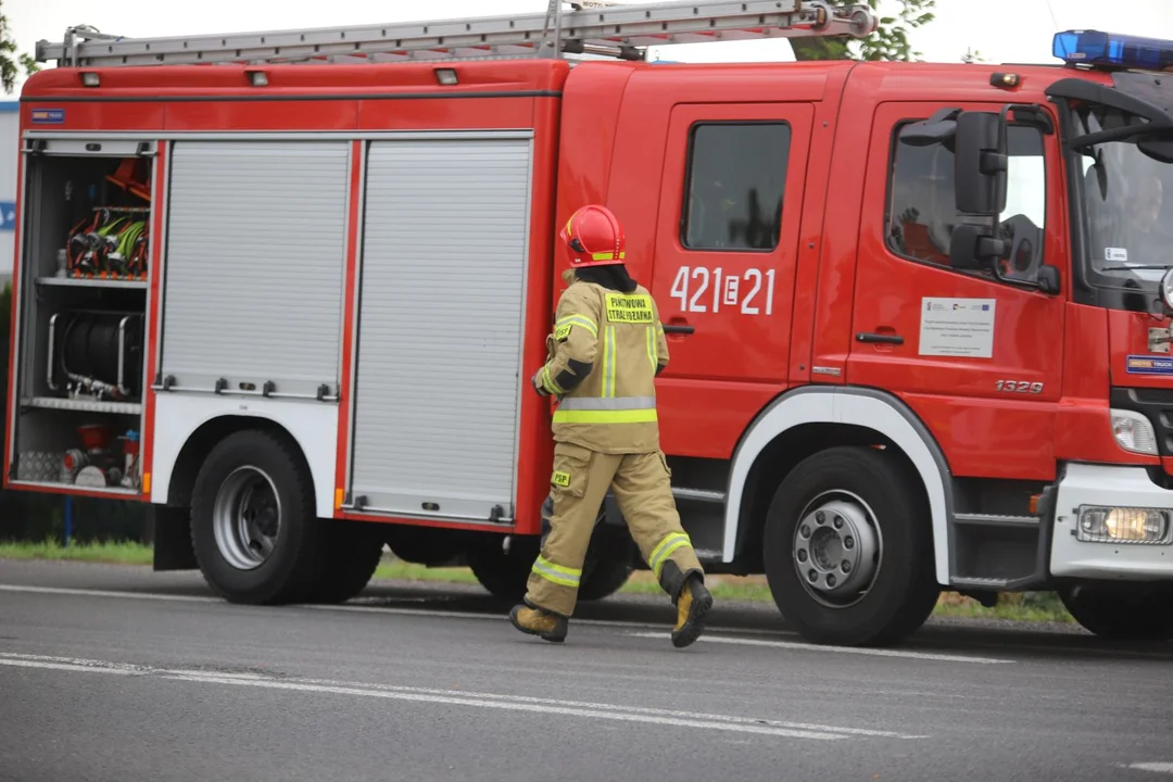 64-latek utonął w Pabianicach, w Natolinie wywróciła się ciężarówka z jabłkami - Zdjęcie główne