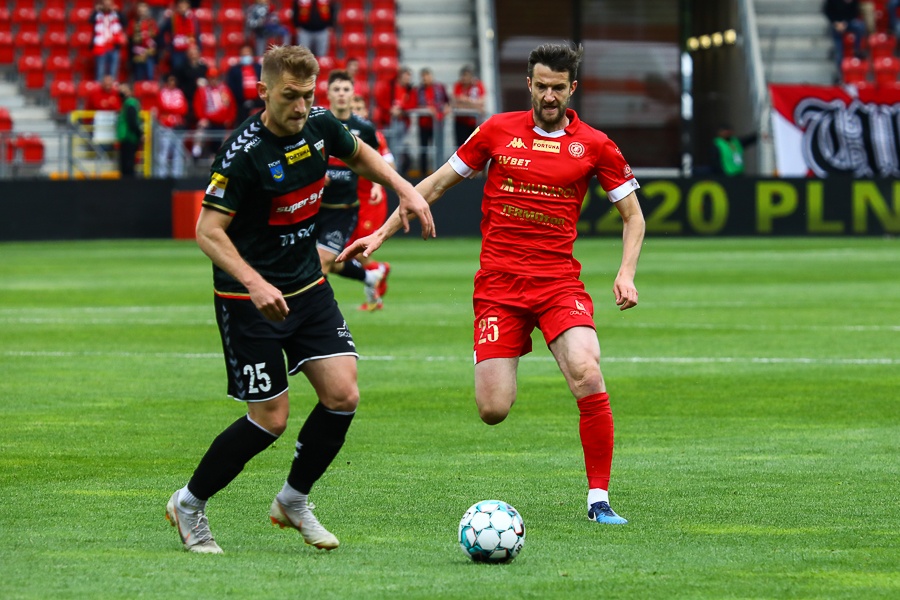 Widzew Łódź zawodzi w samej końcówce. GKS Tychy wyprowadził dwa zabójcze ciosy i wywozi komplet punktów z al. Piłsudskiego 138 w Łodzi [zdjęcia] - Zdjęcie główne