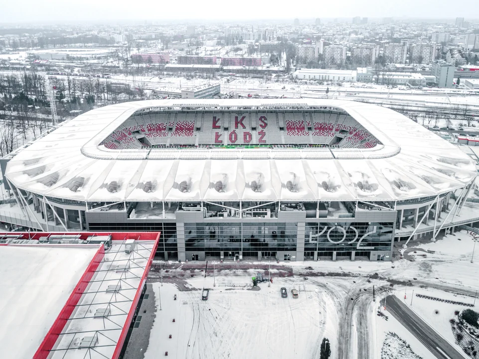 Piękny widok na Stadion Króla z lotu ptaka