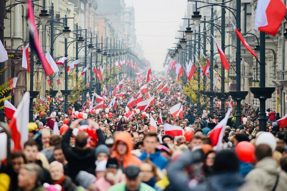 Ciekawe historie: 11 listopada – data nieoczywista? Przez wiele lat spory wokół niej budziły dużo emocji - Zdjęcie główne