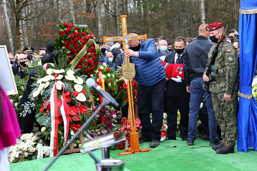 Afera po śmierci Krzysztofa Krawczyka. Menadżer Andrzej Kosmala ostrzega przed zbiórką na pomnik muzyka - Zdjęcie główne