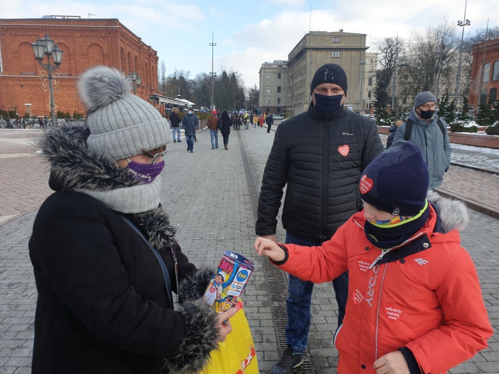 WOŚP 2021 w Łodzi. Na rzecz fundacji Jurka Owsiaka przekazaliśmy ponad milion złotych. Licytacje trwają nadal - Zdjęcie główne