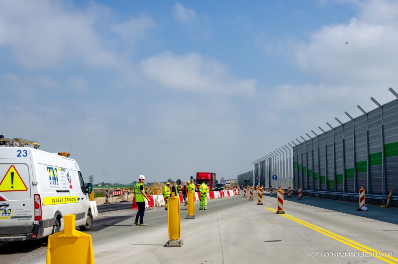 Autostrada A1. Od wtorku, 1 czerwca duże ułatwienia dla kierowców – znacznie skróci się przejazd między Piotrkowem Trybunalskim a Kamieńskiem - Zdjęcie główne