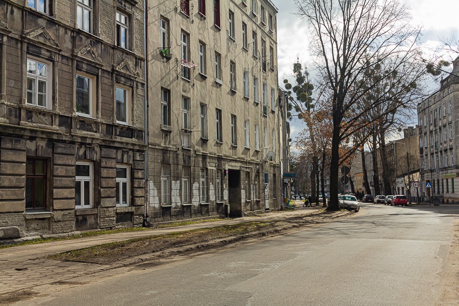 Łódź. Niebezpieczne ulice w Łodzi. Ulica Rybna Łódź (fot. TuŁódź.pl)