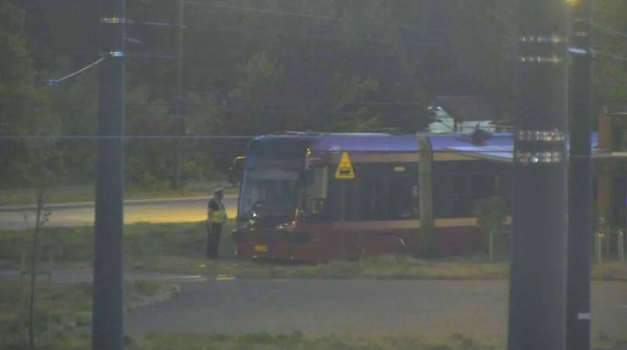 Zatrzymanie ruchu tramwajów na Widzewie. Sprawdź, jak kursują autobusy zastępcze - Zdjęcie główne