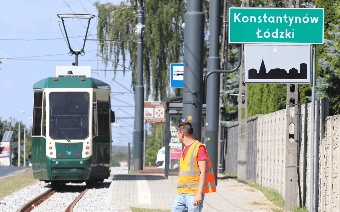 Konstantynów Łódzki ponownie z tramwajem, a co z Lutomierskiem? Sprawdź rozkład jazdy i nową trasę autobusów - Zdjęcie główne