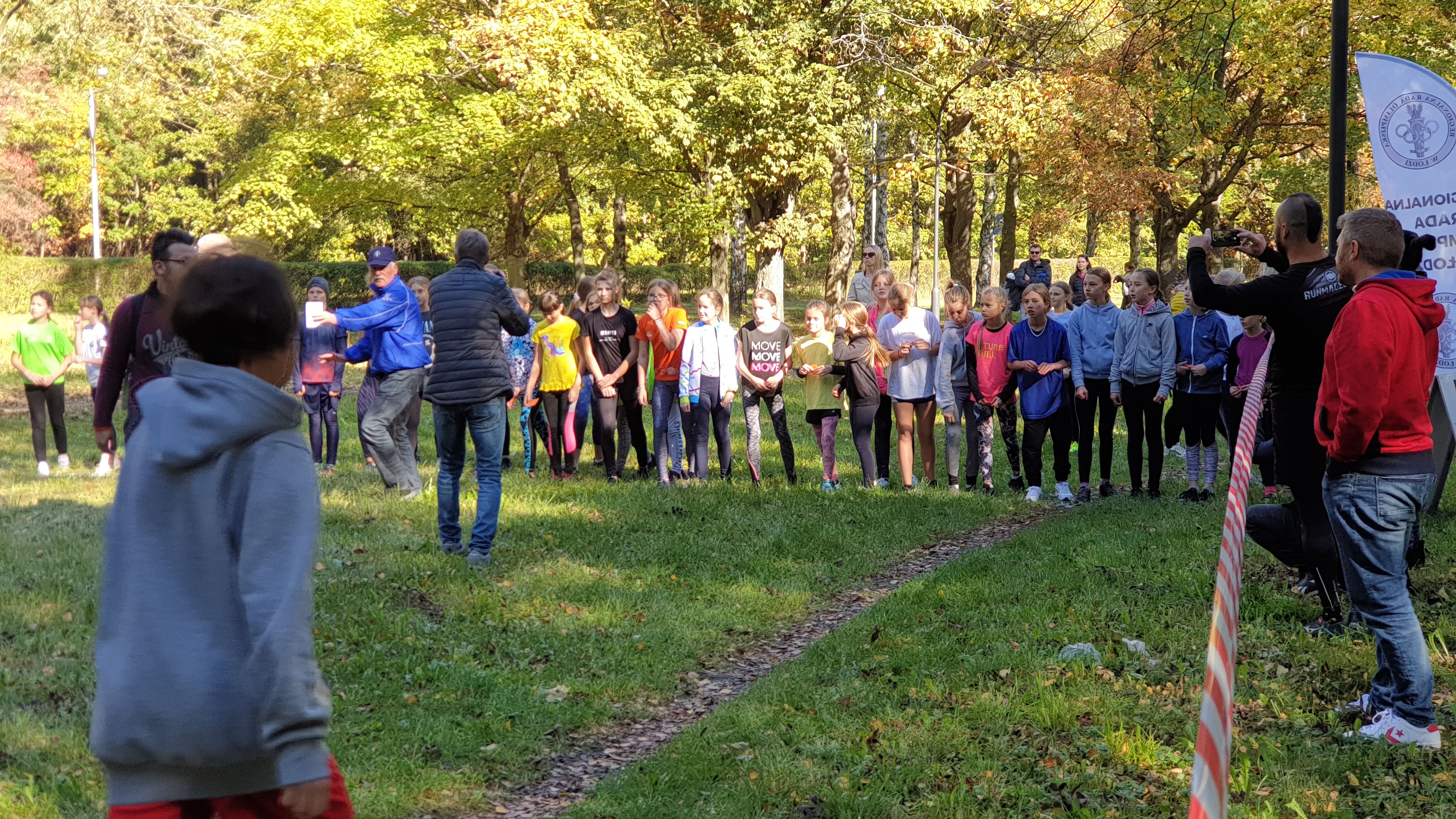 XIII Bieg Olimpijczyków w Łodzi. Rywalizacja i dobra zabawa w parku im. Baden Powella [zdjęcia] - Zdjęcie główne