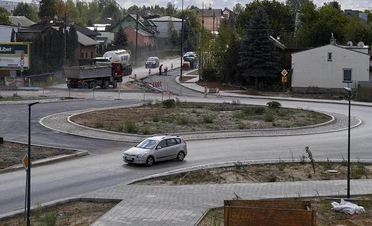 Skwer imienia malarza, rondo poświęcone łódzkiej rodzinie. Nowe punkty na mapie Łodzi - Zdjęcie główne