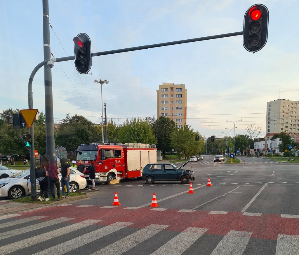 Wypadek Łódź. Potrącony motocyklista trafił do szpitala - Zdjęcie główne