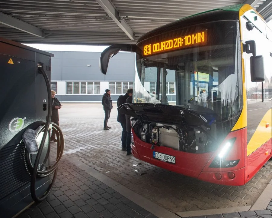 Pierwszy elektryczny autobus zasilił flotę MPK Łódź 