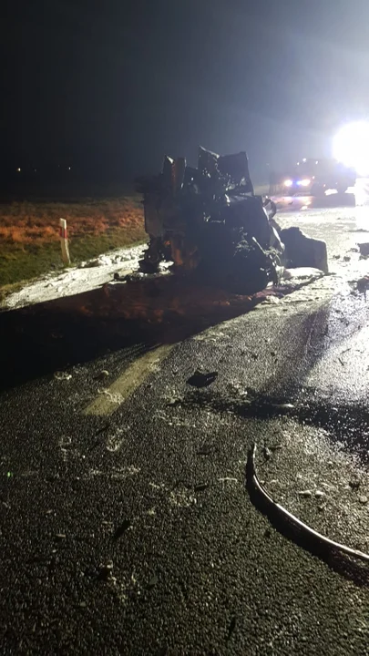 Wypadek na DK91 w pow. łęczyckim. Jedna osoba nie żyje - Zdjęcie główne