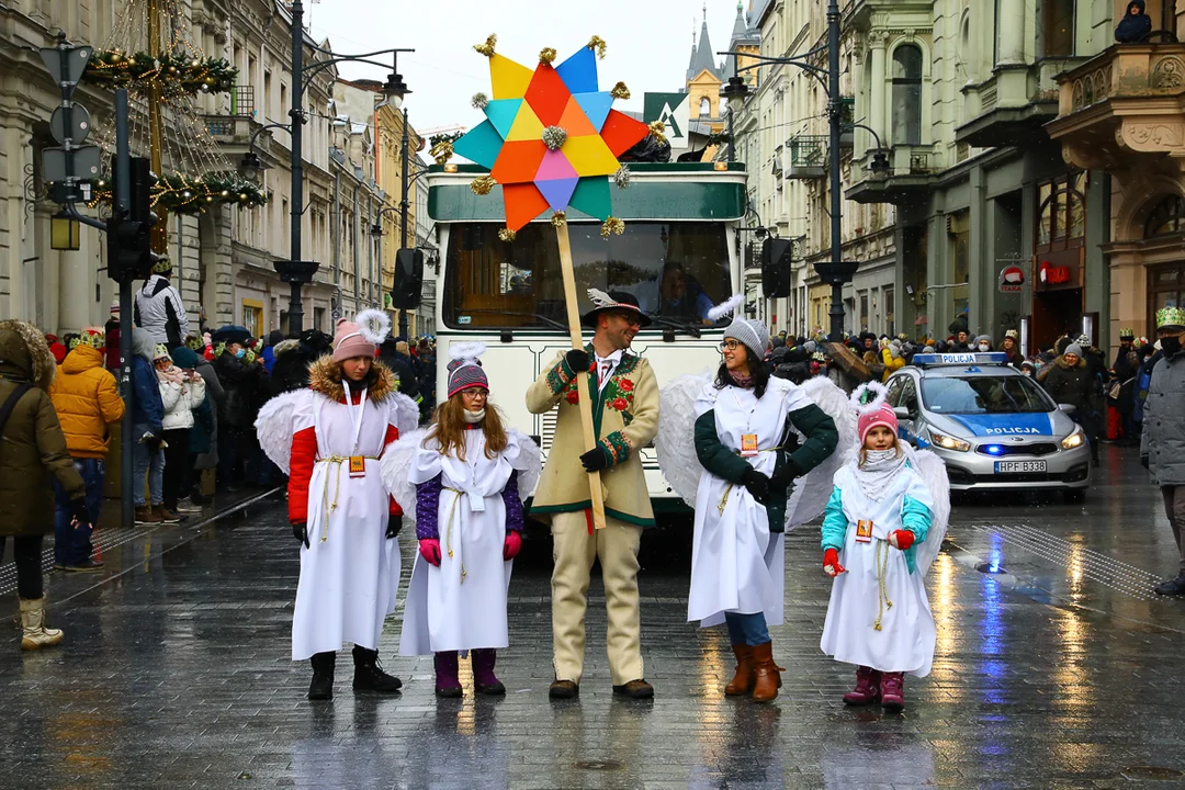 Orszak Trzech Króli przeszedł ulicą Piotrkowską