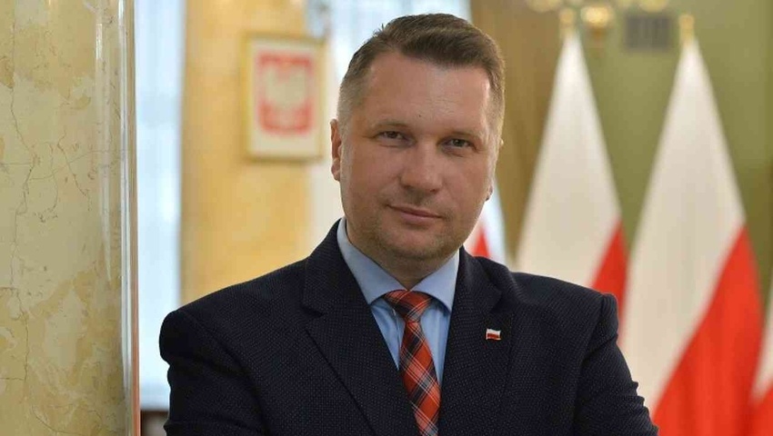 Minister Edukacji wprowadza nowe porządki. Zacznie od przeglądu podręczników m.in. do historii i WOS-u - Zdjęcie główne