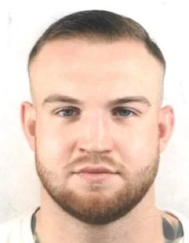 MIRKOWSKI DAWID, urodzony 09.03.1988. Podstawy poszukiwań: Art. 148 § 1 Zabójstwo - typ podstawowy. Poszukiwany przez Wydział Kryminalny, 00-150 Warszawa, ul. Nowolipie 2, telefon: (0-22) 603 6555, email: kryminalny@ksp.policja.gov.pl. 