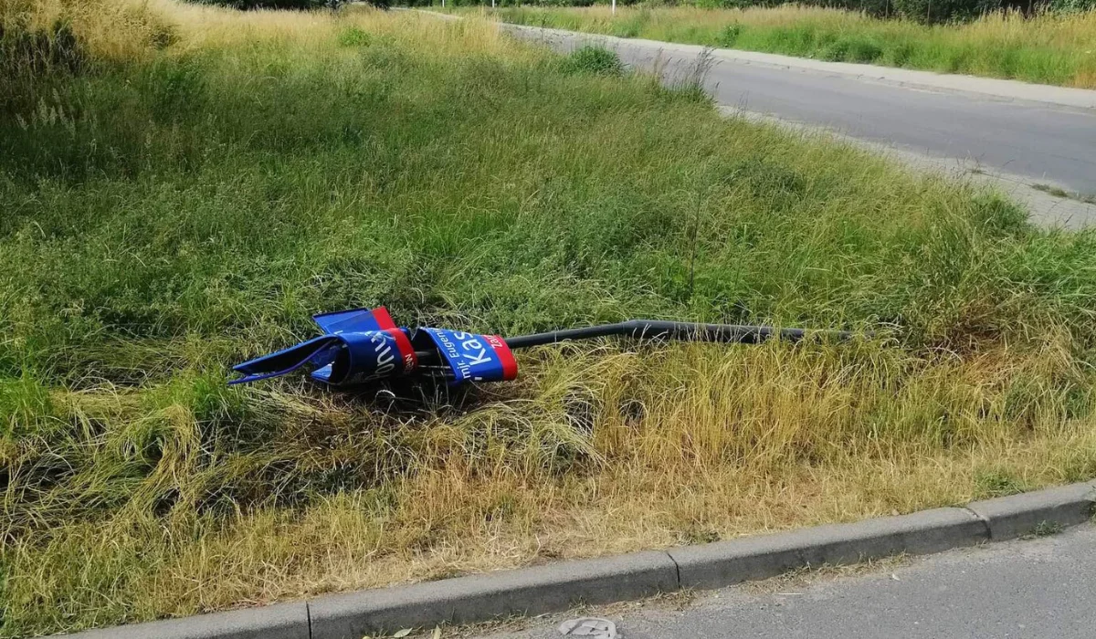 Ciężarówki rozjeżdżają niewielką uliczkę na Widzewie. Mieszkańcy chcą interwencji [zdjęcia]  - Zdjęcie główne