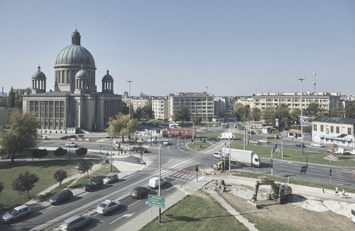 Rondo Solidarności korkuje się nawet w długi weekend [12.11.2021]  - Zdjęcie główne