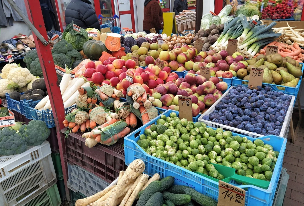 Rynek Batory w Łodzi. Zdradzamy ceny przed świętami! - Zdjęcie główne