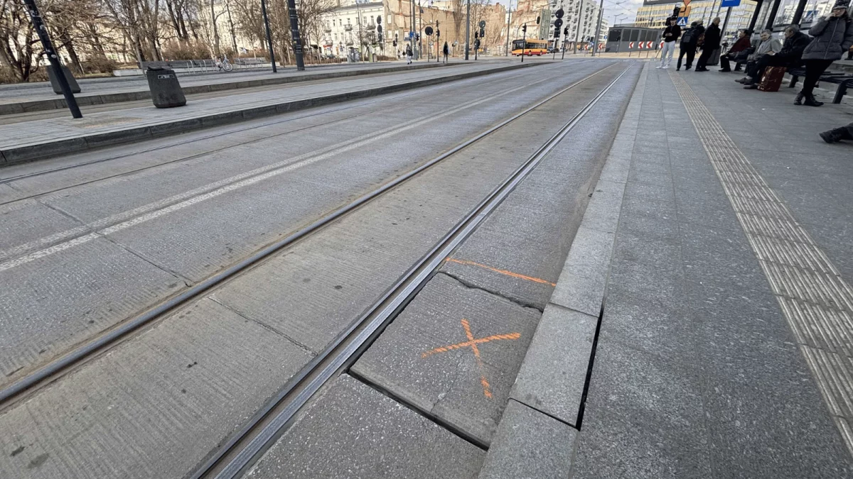 Nadchodzi remont torowiska na al. Rodziny Poznańskich w Łodzi. Tramwaje i autobusy MPK Łódź zmienią trasy - Zdjęcie główne