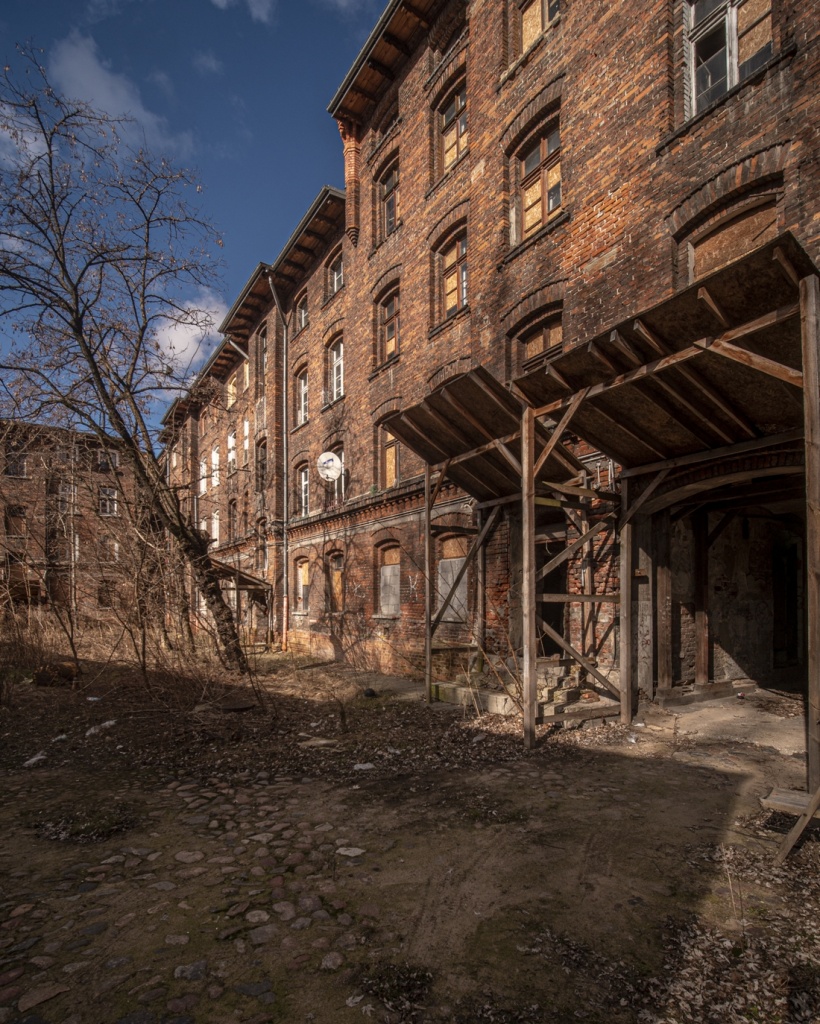 Jak zapowiedziano podczas konferencji prasowej, w budynkach przy Ogrodowej w Łodzi powstaną mieszkania, biura, sklepy, restauracje i hostel. (fot. UMŁ) |wiadomości łódzkie|Łódź|TuŁódź