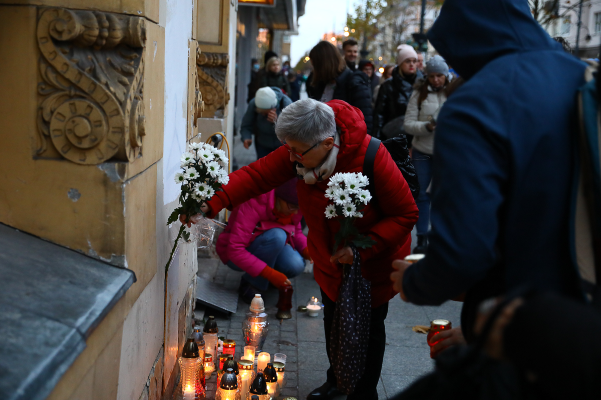 „Ani jednej więcej” - protest na Piotkowskiej w Łodzi