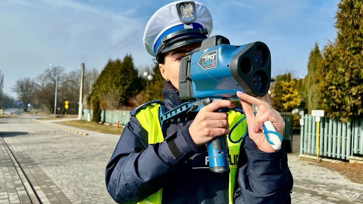 Uwaga, kierowcy! Dziś na ulicach Łodzi policjanci prowadzą wzmożone kontrole - Zdjęcie główne