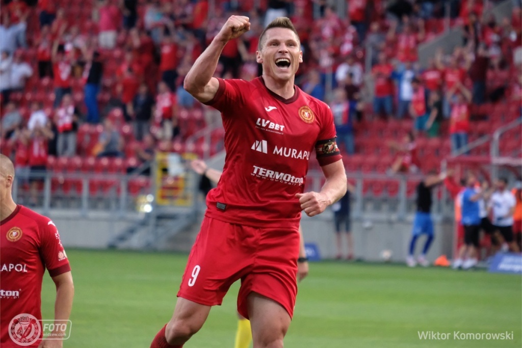 Widzew Łódź inkasuje komplet punktów w meczu z Arką! - Zdjęcie główne