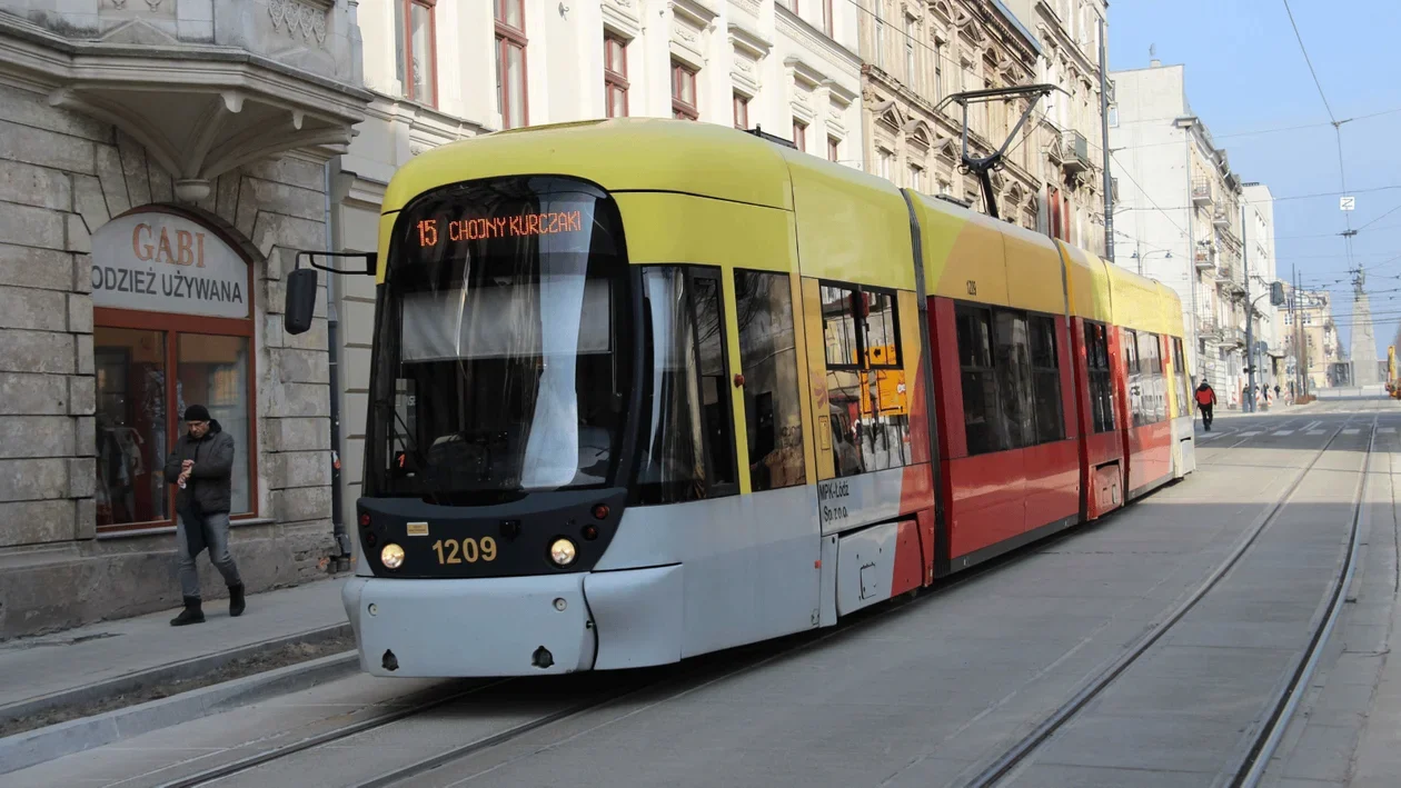 Spore utrudnienia dla podróżnych na ważnej linii tramwajowej. Ogłoszono komunikację zastępczą - Zdjęcie główne