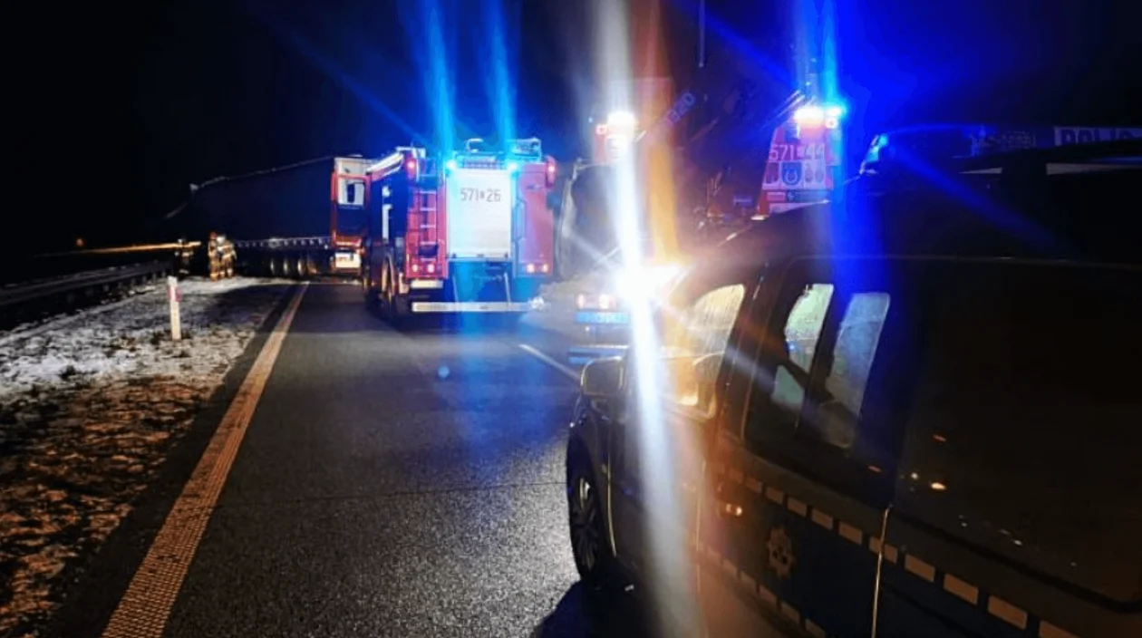 Wypadek na S8. Zderzenie dwóch samochodów ciężarowych