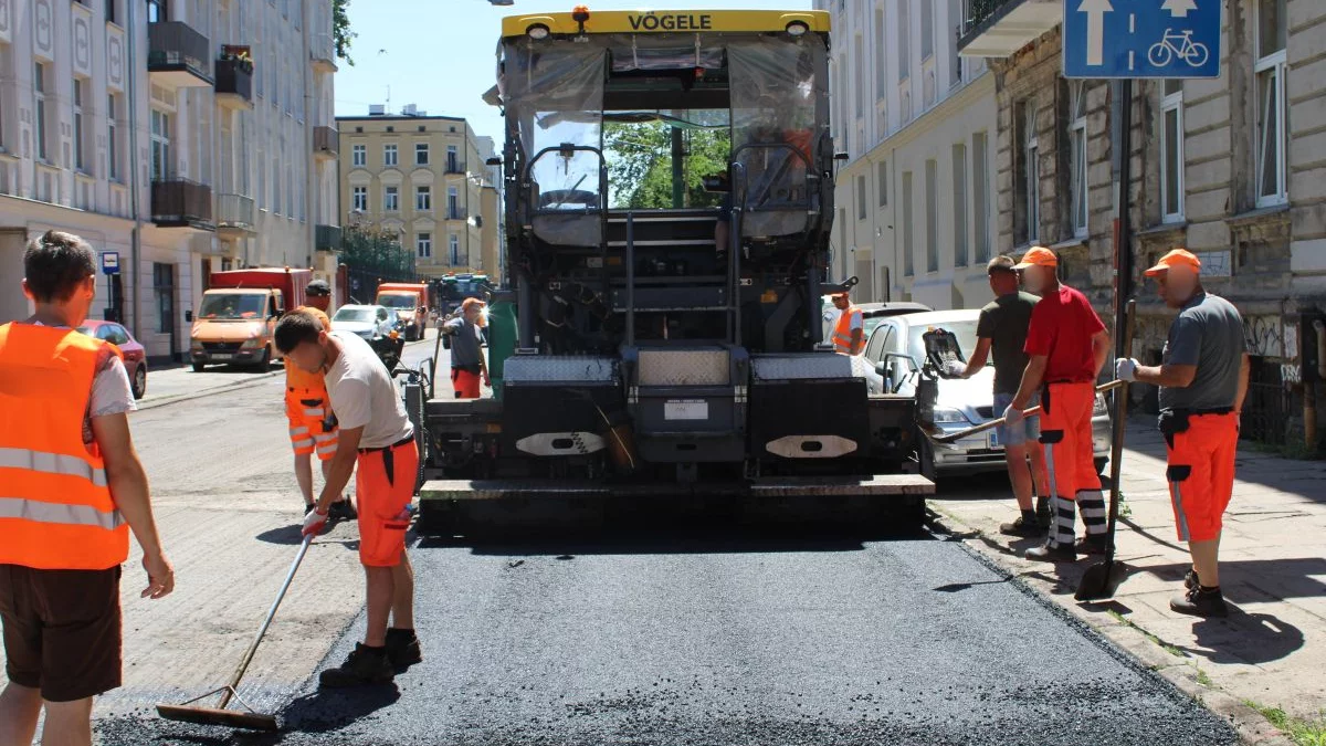 Kolejne ulice w Łodzi rozkopane. Drogowcy wchodzą na następne ważne trasy