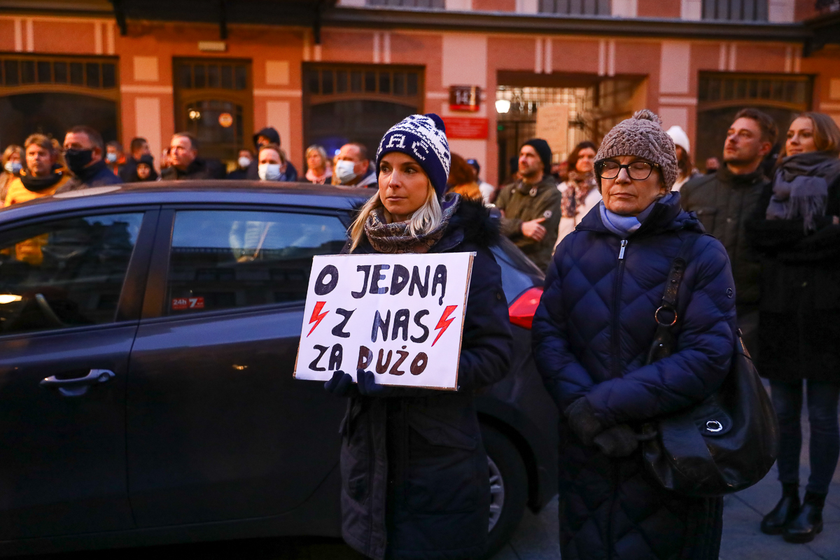 „Ani jednej więcej” - protest na Piotkowskiej w Łodzi