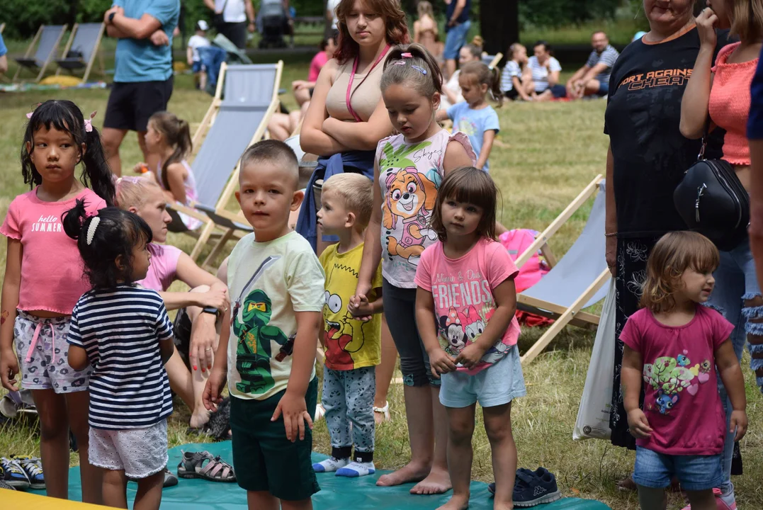 Mnóstwo atrakcji dla całej rodziny. Piknik osiedlowy Górna z okazji 600.urodzin Łodzi [ZDJĘCIA] - Zdjęcie główne